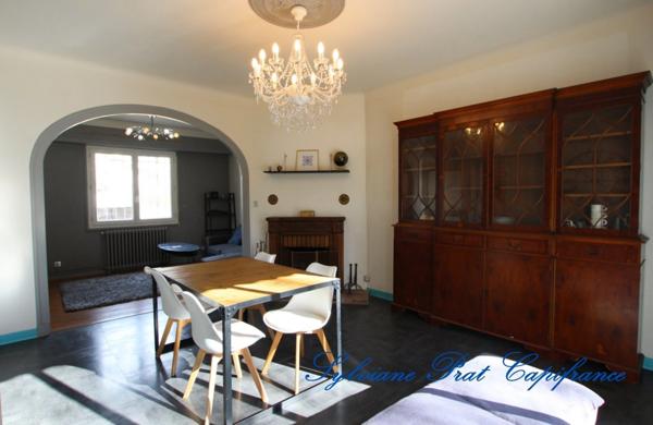 PAU Maison de ville 4 pièces de 118 m² avec garage et jardin arboré