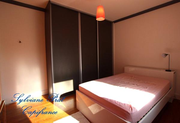 PAU Maison de ville 4 pièces de 118 m² avec garage et jardin arboré