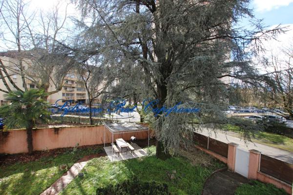 PAU Maison de ville 4 pièces de 118 m² avec garage et jardin arboré