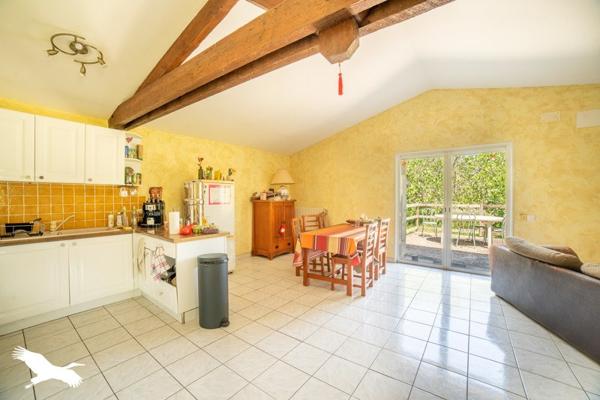 Maison 265 500 € Marans 10 p 369 m² DPE D