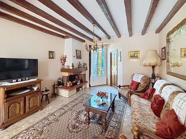 EXCLUSIVITÉ - Maison familiale avec potentiel locatif à Poissy