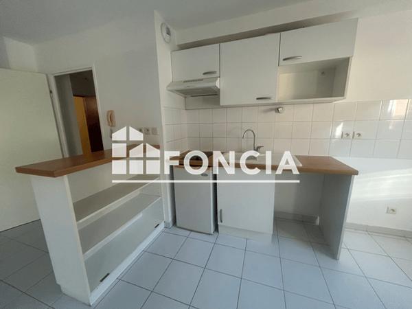 Location Appartement 2 pièces 46.9 m² - 40 RUE CHAUME Manosque 04100