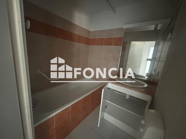 Location Appartement 2 pièces 46.9 m² - 40 RUE CHAUME Manosque 04100