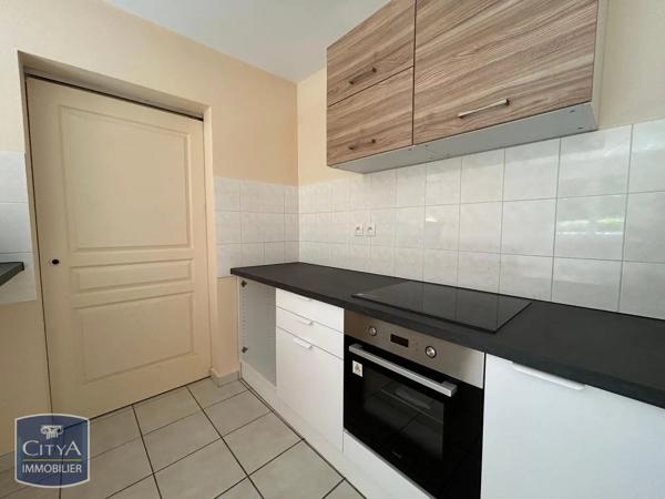 Appartement à louer 3 pièces 58.55m² Changé (72560)