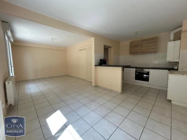Appartement à louer 3 pièces 58.55m² Changé (72560)