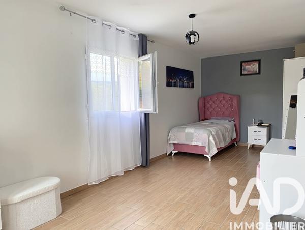 Maison à vendre 5 pièces 178 m² Chabeuil