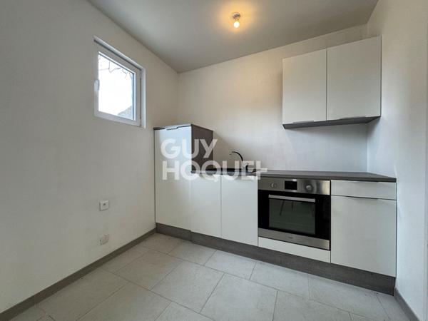 LUMINEUSE MAISON DE VILLE EN PLEIN CENTRE DE PONT L'EVEQUE