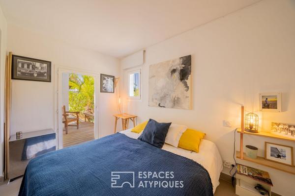 Villa contemporaine aux accents safari avec piscine et tennis