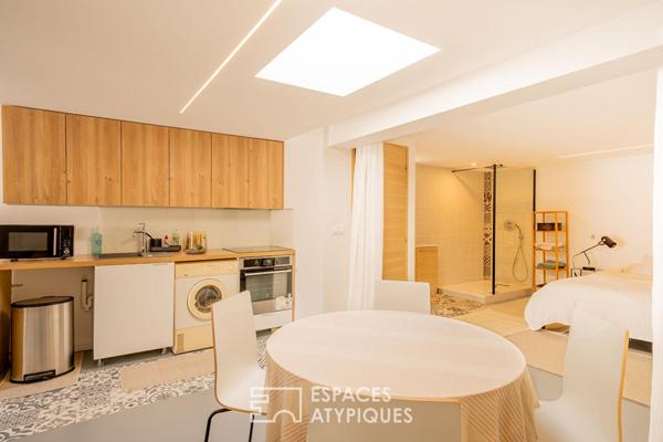 Villa contemporaine aux accents safari avec piscine et tennis