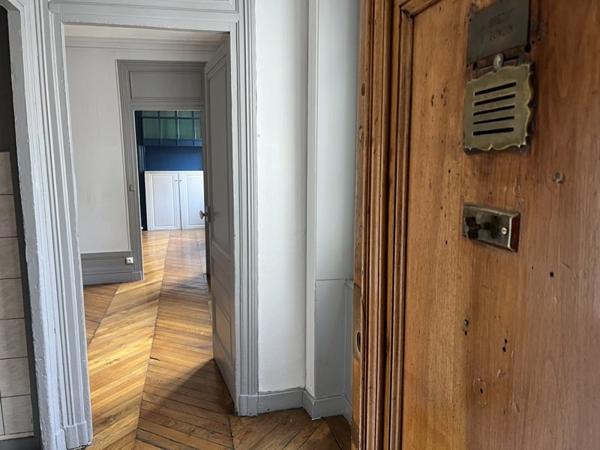 Appartement 340 000 € Lyon 06 2 p 65,6 m² DPE F