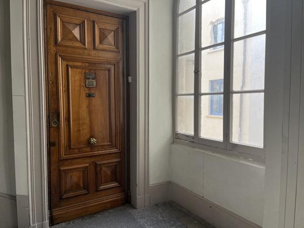 Appartement 340 000 € Lyon 06 2 p 65,6 m² DPE F