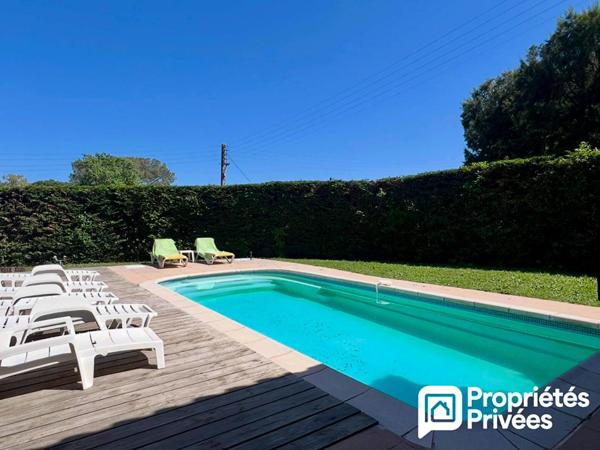 Villa 5 pièces avec piscine, terrasse et pool house