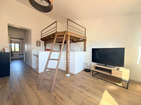 A LOUER 84120 PERTUIS CENTRE VILLE APPARTEMENT MEUBLE TYPE 2 PIECES  D'ENVIRON 49M²