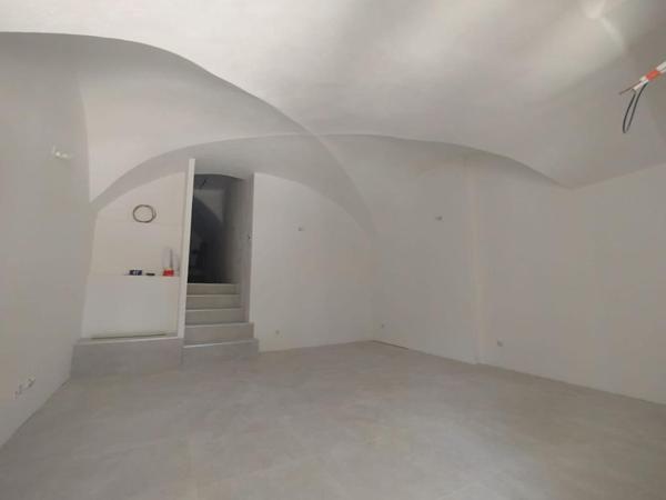 Maison Pourrieres 5 pièce(s) 92 m2 avec terrasse et balcon
