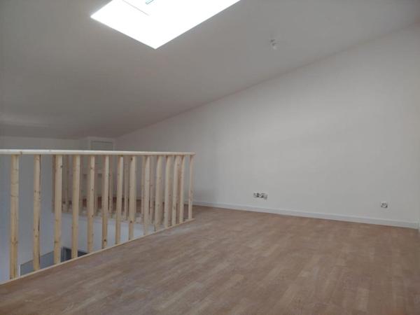Maison Pourrieres 5 pièce(s) 92 m2 avec terrasse et balcon