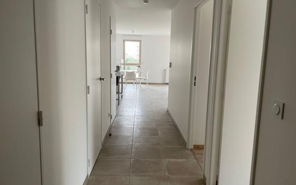 Appartement à vendre    5 pièces • 105,75 m2 Rillieux-la-Pape