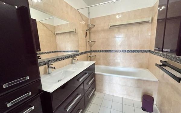 Appartement à louer    3 pièces • 65,91 m2 Draveil