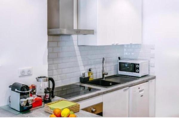 F2 de 45 m² meublé avec salle d'eau et wc séparé