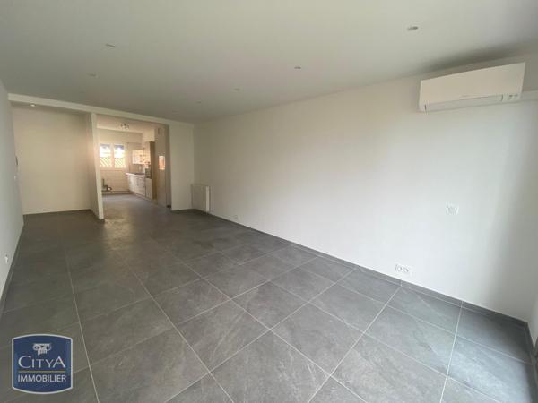 Appartement à louer 3 pièces 73.02m²