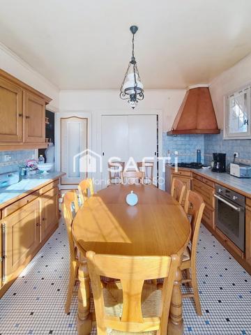 Maison familiale, 4 chambres et double garage