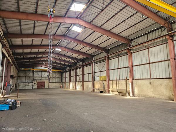 A LOUER - 8 000 m² FONCIER - 2 040 m² LOCAUX - VERTOU