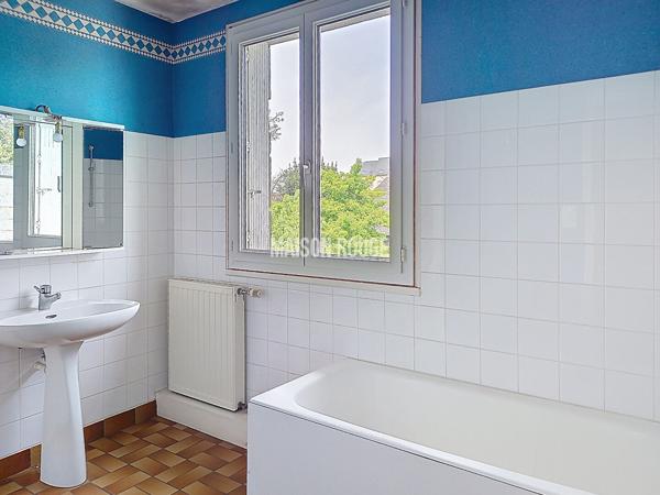 Maison de ville d'environ - Beau potentiel