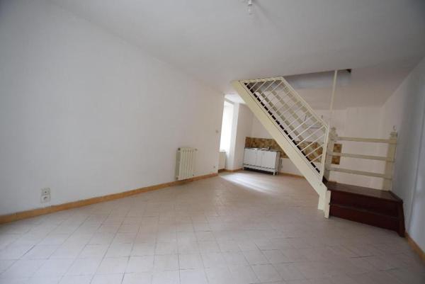 Appartement 3 pièces de 66 m² à Villeneuve de berg