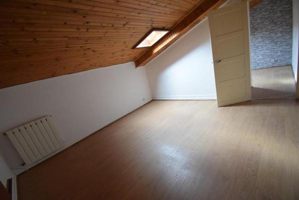 Appartement 3 pièces de 66 m² à Villeneuve de berg