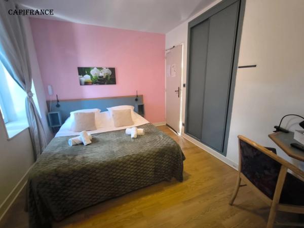 Fonds de commerce + Murs Hôtel 3 ★ à vendre À 20 min de Nevers, 25 min de Magny Cours