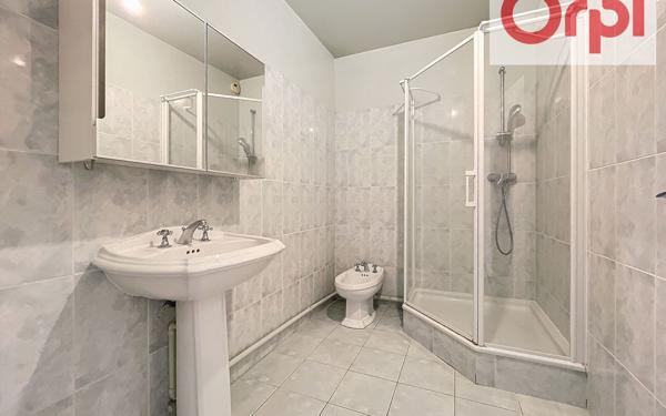 Appartement à vendre    5 pièces • 146,81 m2 Chantilly