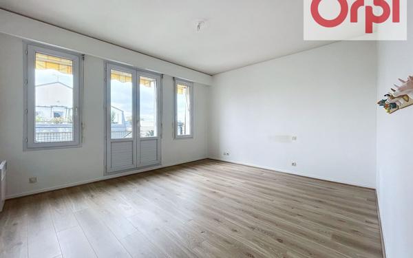 Appartement à vendre    5 pièces • 146,81 m2 Chantilly