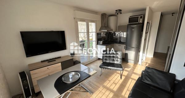 Location Studio meublé 25.12 m² - Bussy-saint-georges 77600