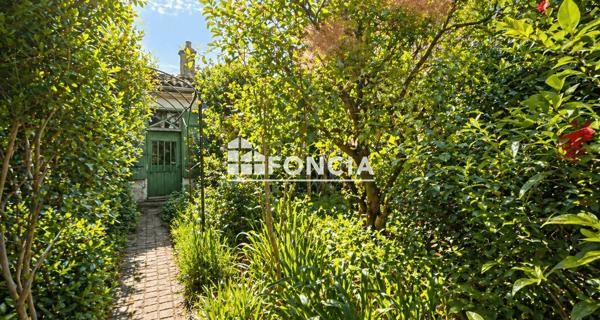 À vendre Maison 4 pièces 120 m² - Rochefort 17300