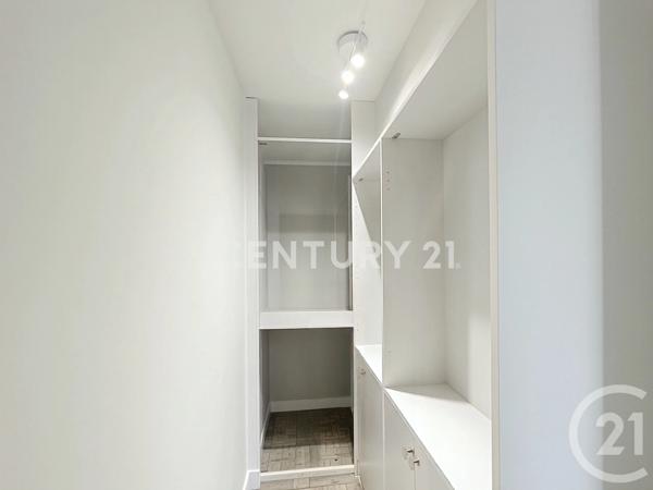 Appartement F4 à vendre  4 pièces - 82,02 m 2   NOISY LE GRAND  - 93