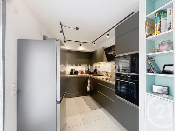 Appartement F4 à vendre  4 pièces - 82,02 m 2   NOISY LE GRAND  - 93