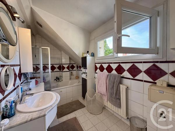 Maison à vendre  5 pièces - 101,72 m 2   LIVRY GARGAN  - 93