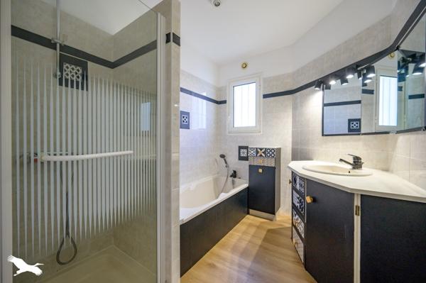 Maison à vendre |                                       Lagord |                                        6 pièces  |  158 m²