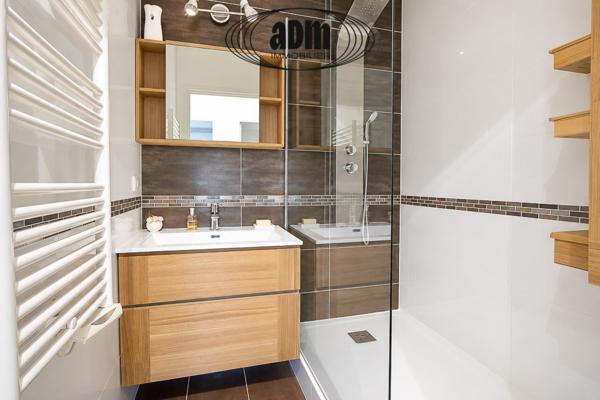 Rez de jardin 3 pièce(s) 2 chambre(s) 65.99 m²