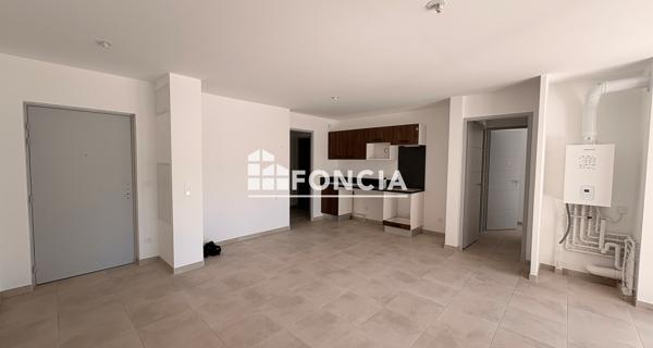 Location Appartement 4 pièces 81.14 m² - Morières-lès-avignon 84310