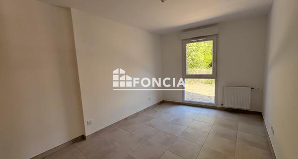 Location Appartement 4 pièces 81.14 m² - Morières-lès-avignon 84310