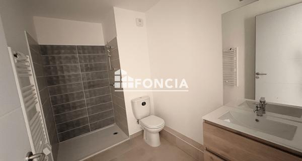 Location Appartement 4 pièces 81.14 m² - Morières-lès-avignon 84310
