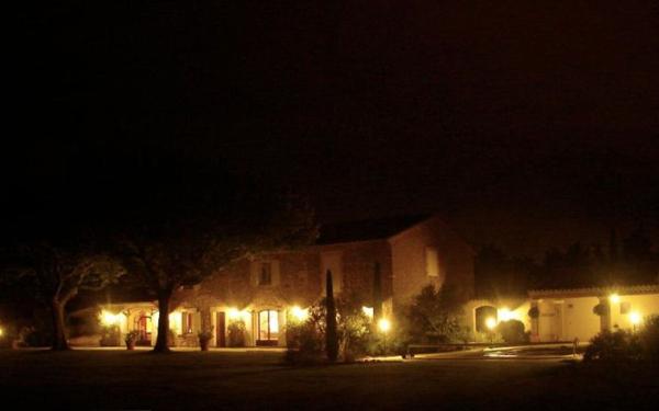 Maison à vendre    6 pièces • 390 m2 Cheval-Blanc