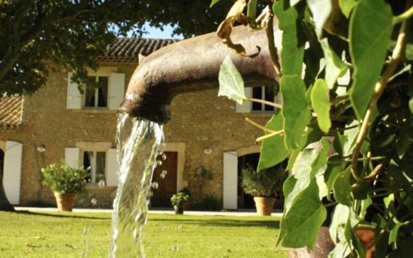 Maison à vendre    6 pièces • 390 m2 Cheval-Blanc