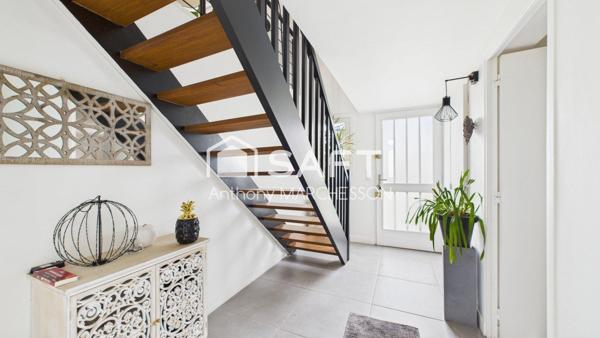 Maison - 6 pièces - 4 chambres