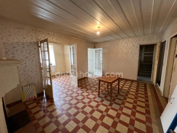 Maison à rénover CHANTONNAY (85)