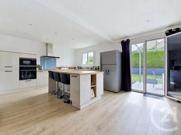 Maison à vendre  7 pièces - 146,80 m 2   ORMESSON SUR MARNE  - 94