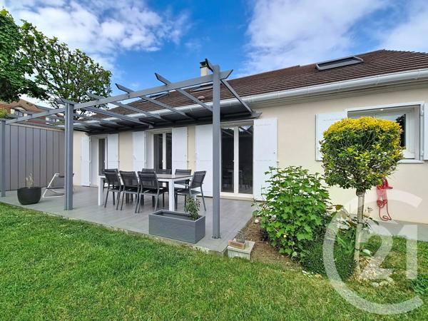 Maison à vendre  7 pièces - 146,80 m 2   ORMESSON SUR MARNE  - 94