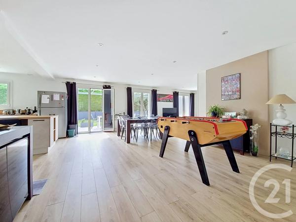 Maison à vendre  7 pièces - 146,80 m 2   ORMESSON SUR MARNE  - 94