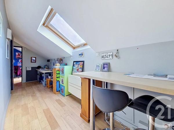 Maison à vendre  7 pièces - 146,80 m 2   ORMESSON SUR MARNE  - 94