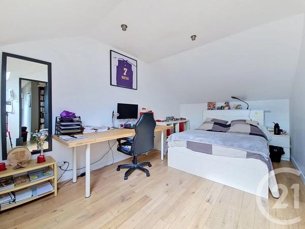 Maison à vendre  7 pièces - 146,80 m 2   ORMESSON SUR MARNE  - 94